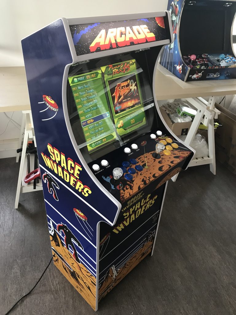 mini borne arcade space-invaders